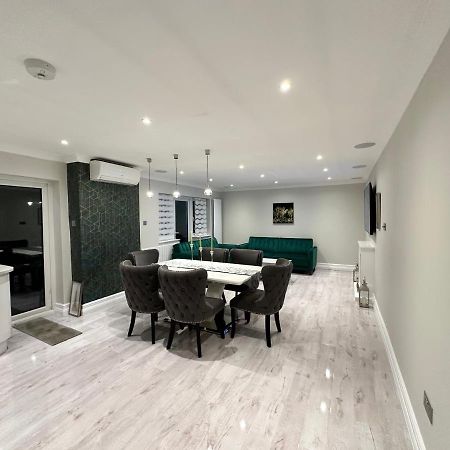 Luxury House Apartment Greenford  Luaran gambar