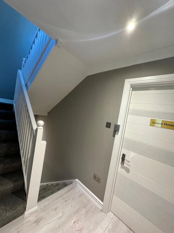Luxury House Apartment Greenford  Luaran gambar