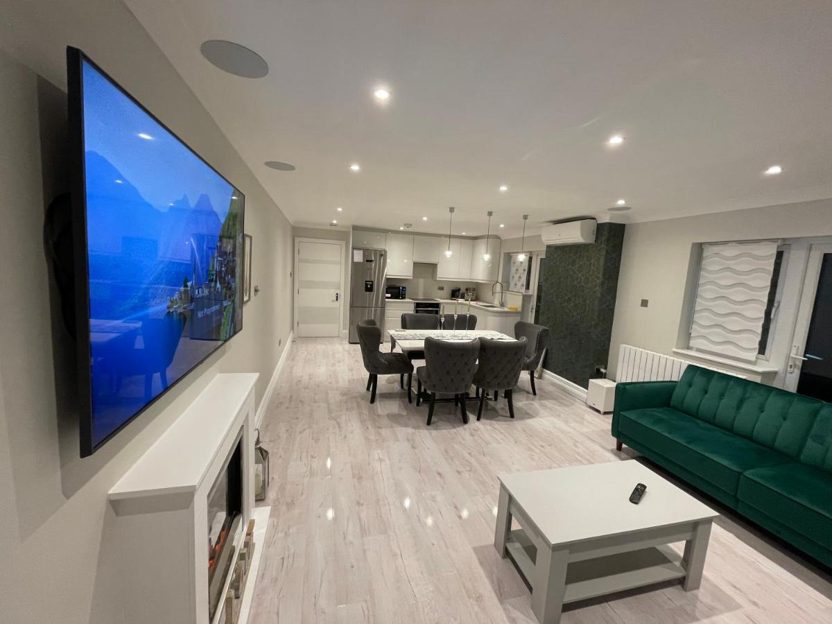 Luxury House Apartment Greenford  Luaran gambar