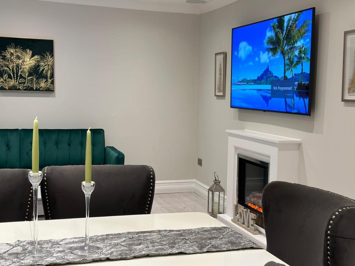 Luxury House Apartment Greenford  Luaran gambar