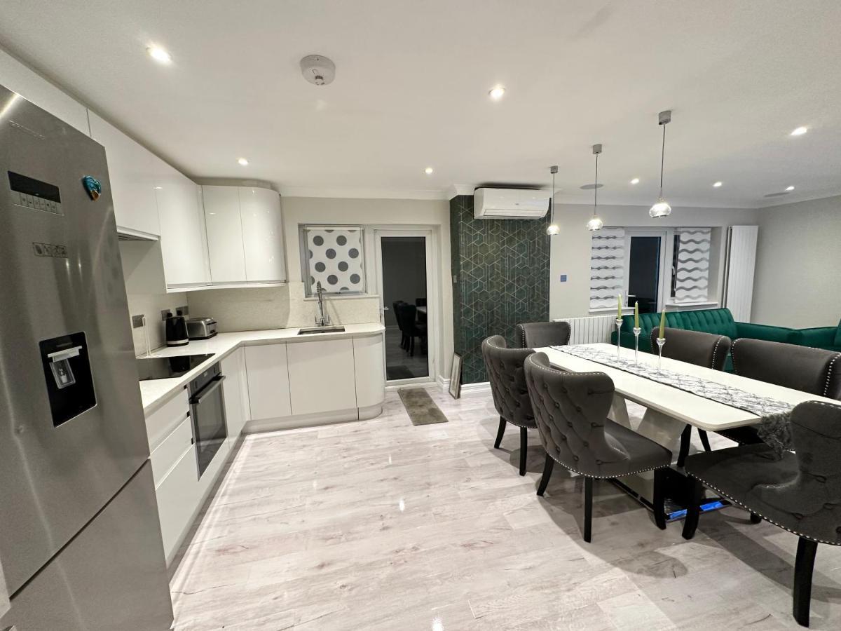 Luxury House Apartment Greenford  Luaran gambar