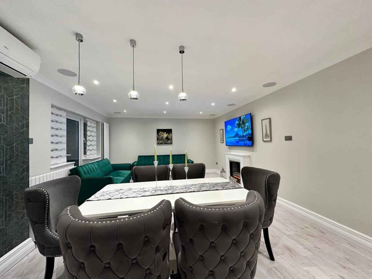 Luxury House Apartment Greenford  Luaran gambar