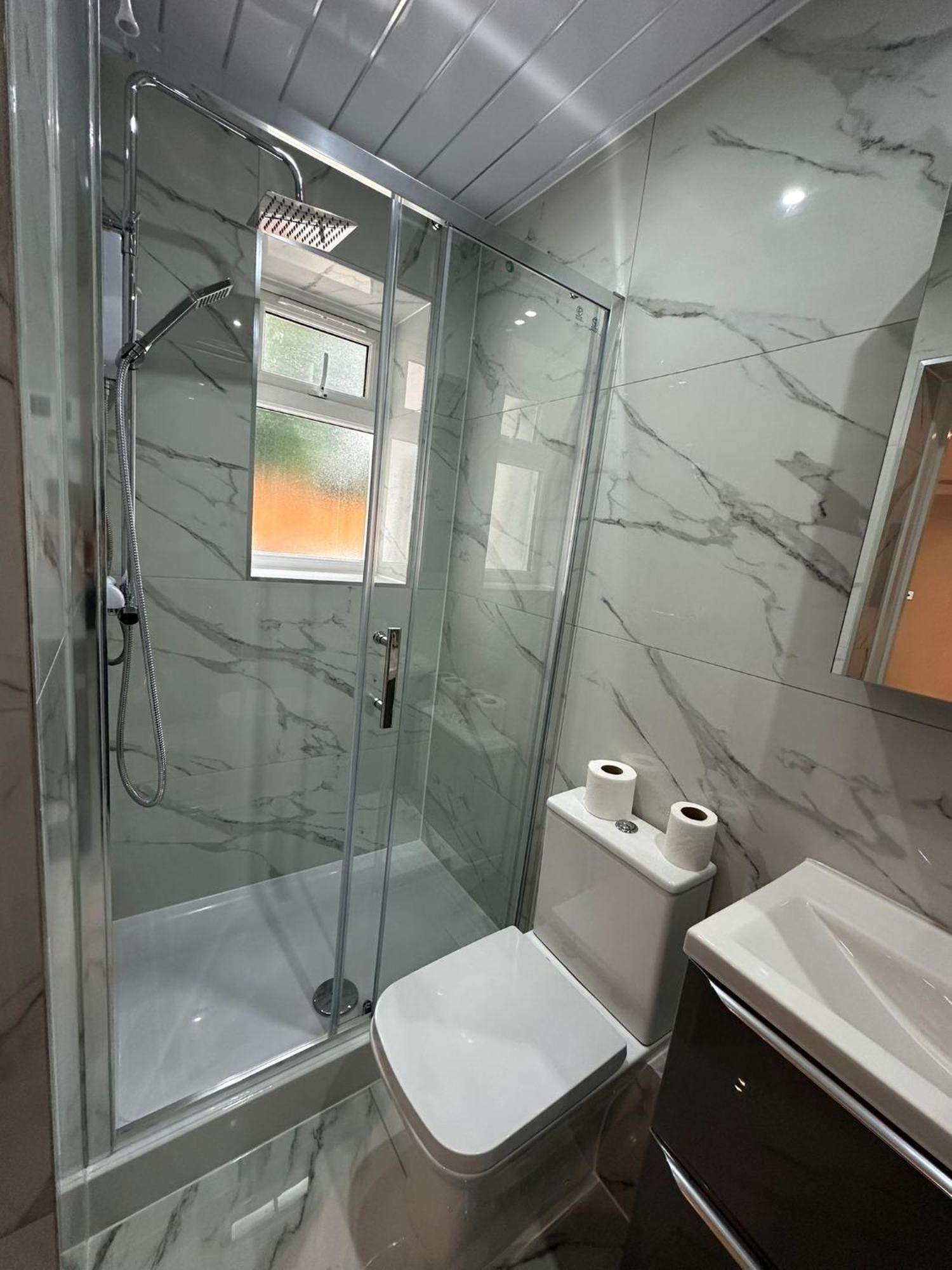 Luxury House Apartment Greenford  Luaran gambar